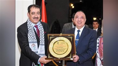 محافظ الإسكندرية يودع قنصل عام دولة فلسطين.. ويشيد بدوره في النهوض بالعلاقات الدبلوماسية