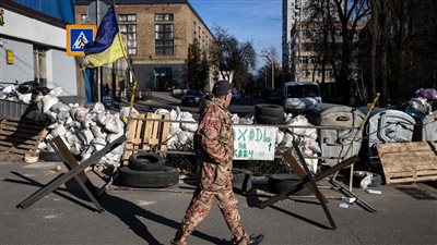  حظر تجول في زابوريجيا وآمال بفتح ممرات إنسانية لإجلاء المدنيين