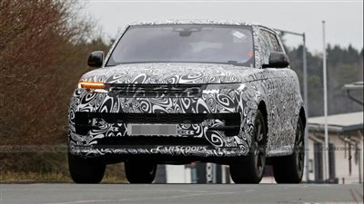 سيارات رينج روفر سبورت 2023 تجمع بين محركات الاحتراق والهجين 