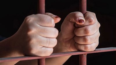 اعترافات صادمة للمتهمة بقتل طفلة لسرقة قرطها الذهبي في المنيا 