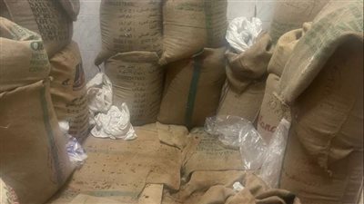 ضبط أصحاب ٣ مخابز تصرفوا في ٣٢ طن دقيق مدعم بالإسماعيلية 