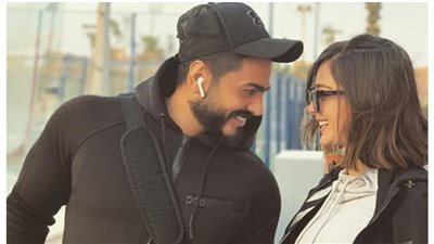 زوجة تامر حسني تحضر أغنية جديدة بطريقة الـ