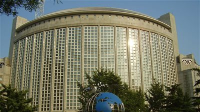 الخارجية الصينية: على الناتو أن يلتزم بالامتناع عن التوسع شرقا