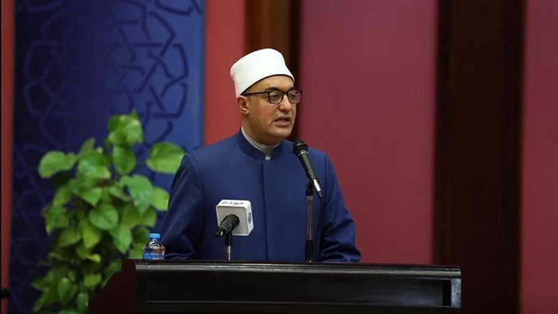 الدكتور نظير عياد،