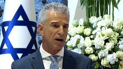 إيرانيون يكشفون راتب رئيس 