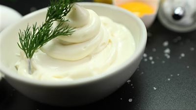 أحلى من الجاهز.. طريقة عمل المايونيز بدون بيض