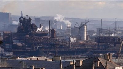 أوكرانيا: تضرر أحد أكبر مصانع الصلب الأوروبية في ماريوبول