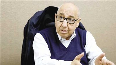 رئيس شعبة الأدوية: نتلقى العديد من الشكاوى عن غش المكملات الغذائية | فيديو 