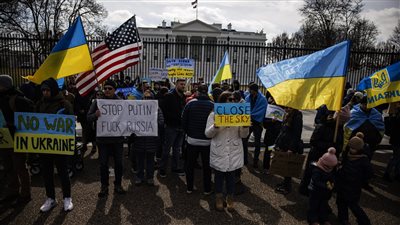 كيف يواجه الروس في أمريكا تداعيات الحرب الأوكرانية 