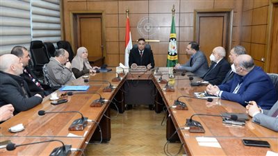 محافظ الدقهلية يلتقي أعضاء جمعية مستثمري جمصة| صور