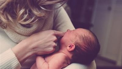 ربت ٣ أبناء رغم الديون.. الأم المثالية بالغربية أرملة منذ ٧ سنوات