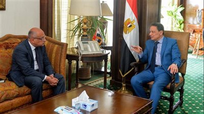 رئيس الأعلى للإعلام يبحث مع مساعد وزير الخارجية التعاون في مجالات حقوق الإنسان