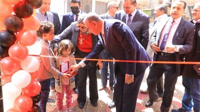 محافظ سوهاج يفتتح معرضًا للأثاث والديكور بأسعار مخفضة للمواطنين