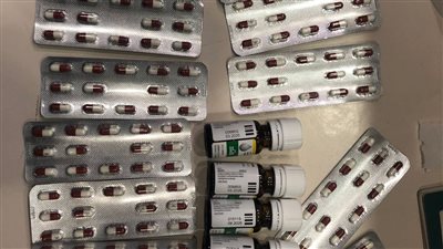 إحباط تهريب مخدرات بحوزة راكب بمطار القاهرة