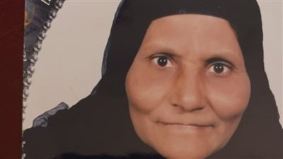 زوجها خرج للحرب ولم يعد.. الأم المثالية بأسيوط ربت 3 رجال على «التعليم أولا»