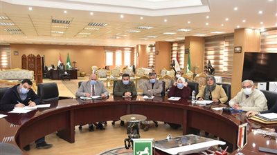 محافظ الشرقية: بحث آليات تنفيذ أعمال توسعة وازدواج الطريق الدائري الإقليمي 