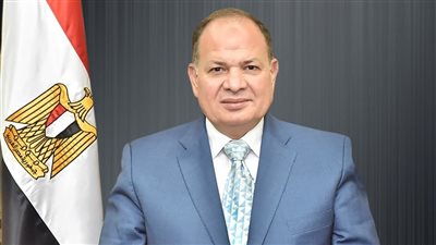 محافظ أسيوط يهنئ الفائزات بلقب الأم المثالية على مستوى المحافظة 