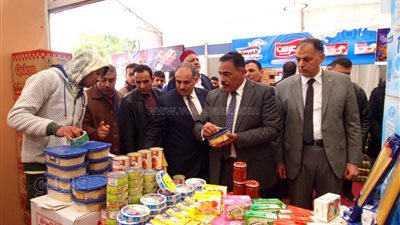 بتخفيضات 35%.. محافظ مطروح يفتتح معرض أهلا رمضان الثاني |صور