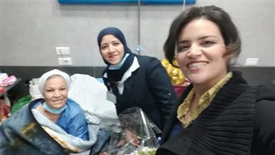 في لفتة إنسانية.. مستشفى مصر للطيران تحتفل مع المرضى بعيد الأم