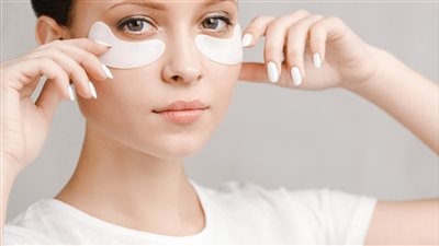 النتيجة مدهشة.. علاج الهالات السوداء تحت العين بالوصفات الطبيعية