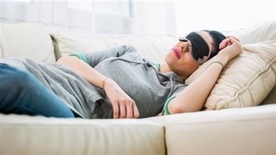 دراسة حديثة: القيلولة لمدة ساعتين بالنهار مؤشر على الإصابة بمرض خطير