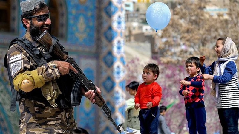 الأفغان يحتفلون بـعيد