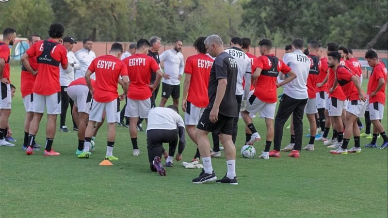 جانب من تدريبات منتخب