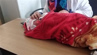 فحص 12 ألف طفل حديث الولادة بالمنيا