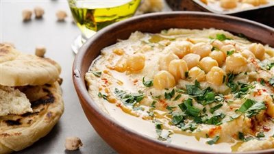 بخطوات سهلة.. طريقة عمل فتة الحمص الشامية 