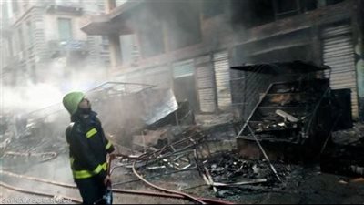 معاينة موقع حريق بحي الطالبية: اشتعال النار بمخلفات داخل منزل مهجور