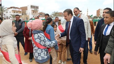 محافظ المنوفية يتفقد التشطيبات النهائية لمشروعات حياة كريمة | صور