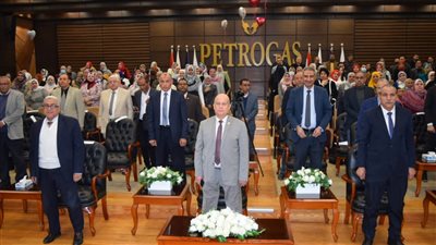 بتروجاس تكرم الموظفات المتميزات في احتفالية عيد الأم 