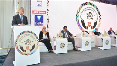 الزهيرى: تعاون مع اتحاد الصناعات لدعم المجتمع الحرفى ومحدوى الدخل