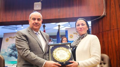 وزيرا الطيران والبيئة يحتفلان باليوم العالمى للأرصاد| صور