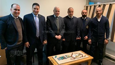 جمارك القاهرة تحبط محاولتي تهريب شيش إلكترونية ومخدر الماريجوانا