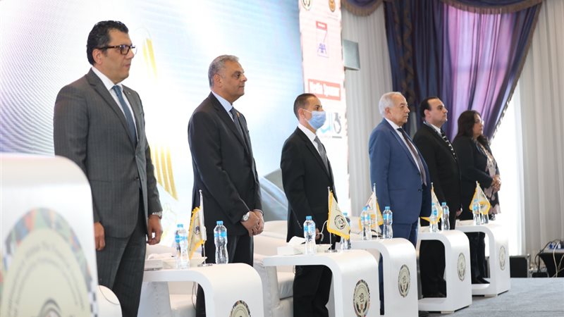 جانب من مؤتمر التامين
