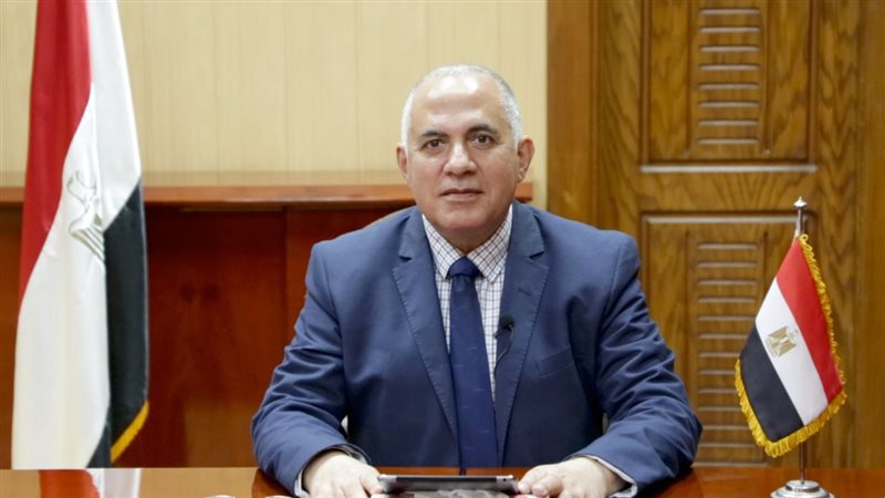 وزير الري الدكتور