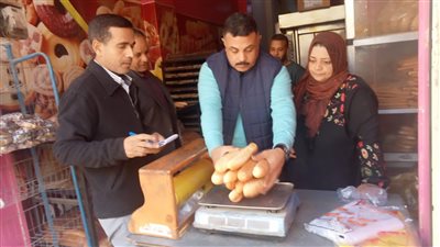 تحرير 80 مخالفة تموينية للمخابز لعدم الالتزام بالأسعار في المنيا