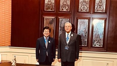 حنفي جبالي يلتقي رئيس الجمعية الوطنية بكوريا الجنوبية