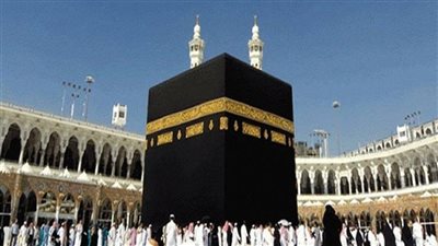 المصريون يعلنون الإضراب عن العمرة بسبب غلاء الأسعار.. والأغنياء يلجأون لتأشيرات 