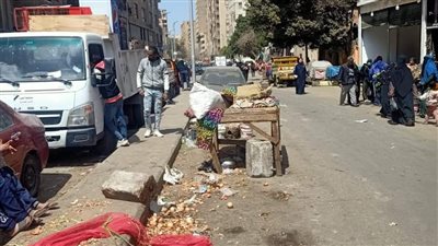 حملة لرفع إشغالات الباعة الجائلين بسوق البطران في الهرم | صور