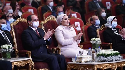 قرينة السيسي: المرأة المصرية مفتاح الحياة وقادرة على العبور بأسرتها لبر الأمان
