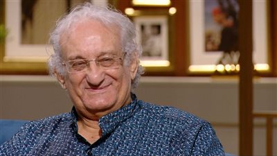 على التنفس الصناعي.. ابنة أحمد حلاوة تكشف آخر تطورات صراعه مع كورونا