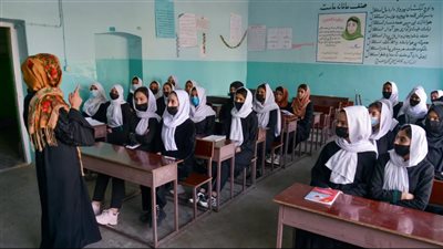 مفوضة الأمم المتحدة لحقوق الإنسان تعلق على إغلاق المدارس أمام الفتيات بأفغانستان 