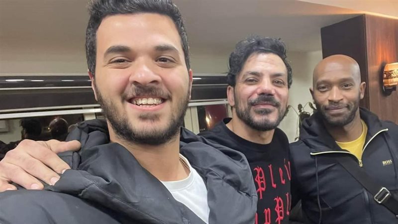 عمرو زكي