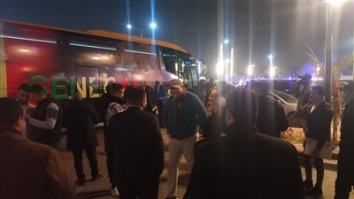 جماهير السنغال تتوافد على مطار القاهرة لاستقبال منتخب بلادهم