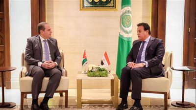 القائم بأعمال وزير الصحة يبحث مع نظيره الأردني سبل التعاون في البحث العلمي