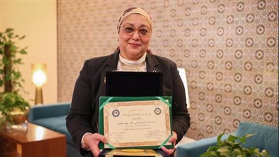 فوز رئيس المعامل المركزية بجائزة الطبيب العربي لعام 2022 باجتماع وزراء الصحة العرب | صور