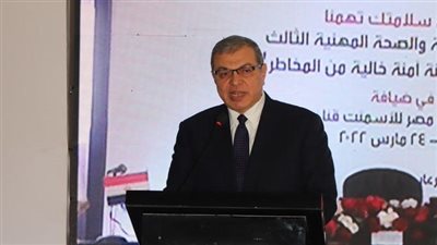 سعفان يسلم 21005 وثائق تأمين تكافلي للعمالة غير المنتظمة..وتوفير6431 فرصة عمل في 17 محافظة 