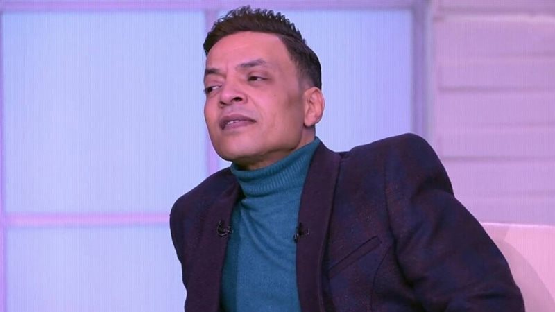 المطرب الشعبي طارق